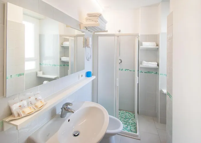 Hotell Ambra 3*