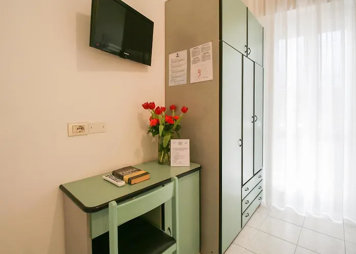 Hotell Ambra 3*
