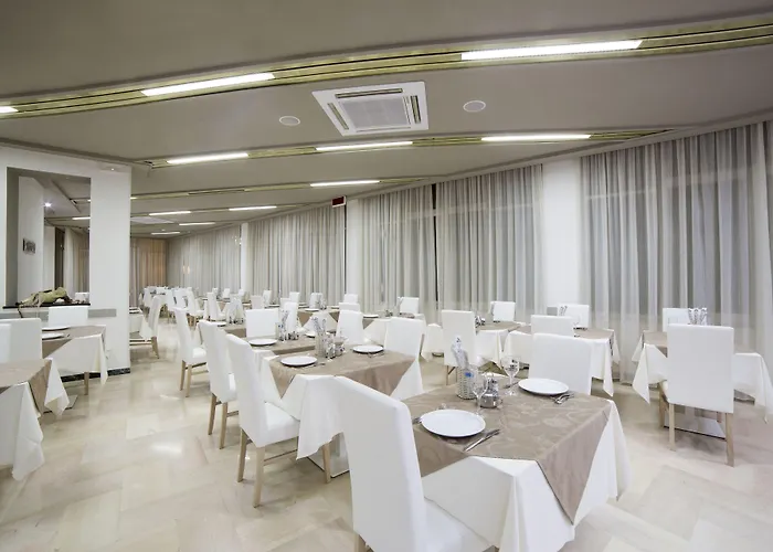 Hotell Ambra Cattolica